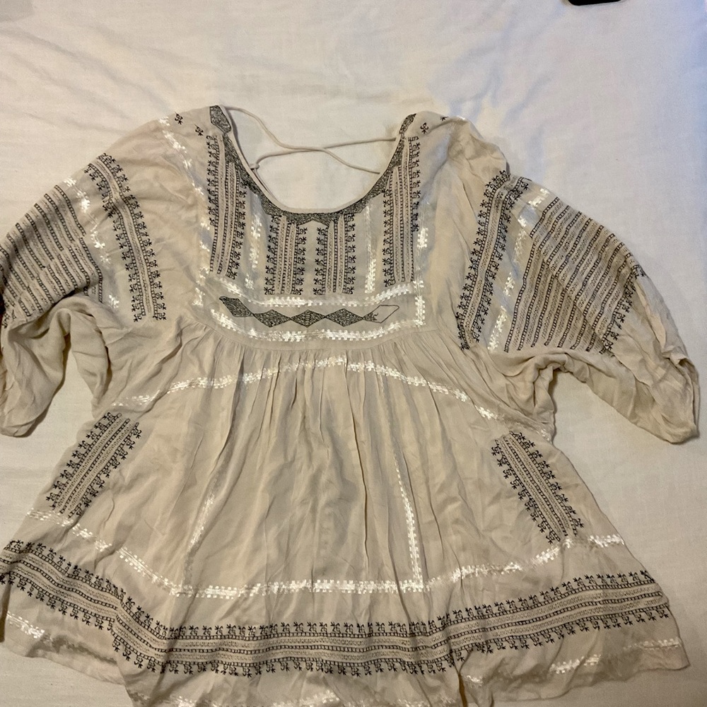 Free people (new with tags)- ivory embroidered tunic. Size M
